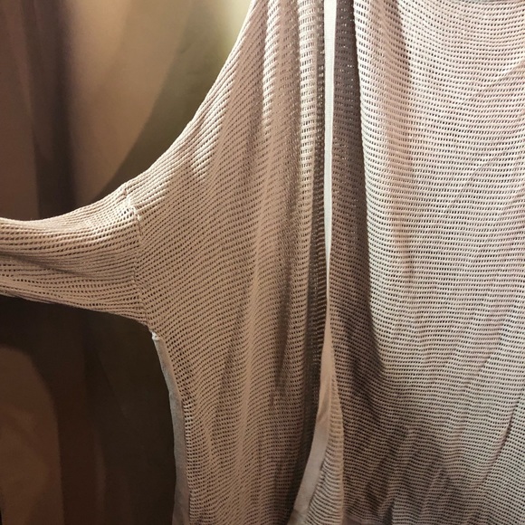 Nordstrom Mesh Wrap - Picture 2 of 7